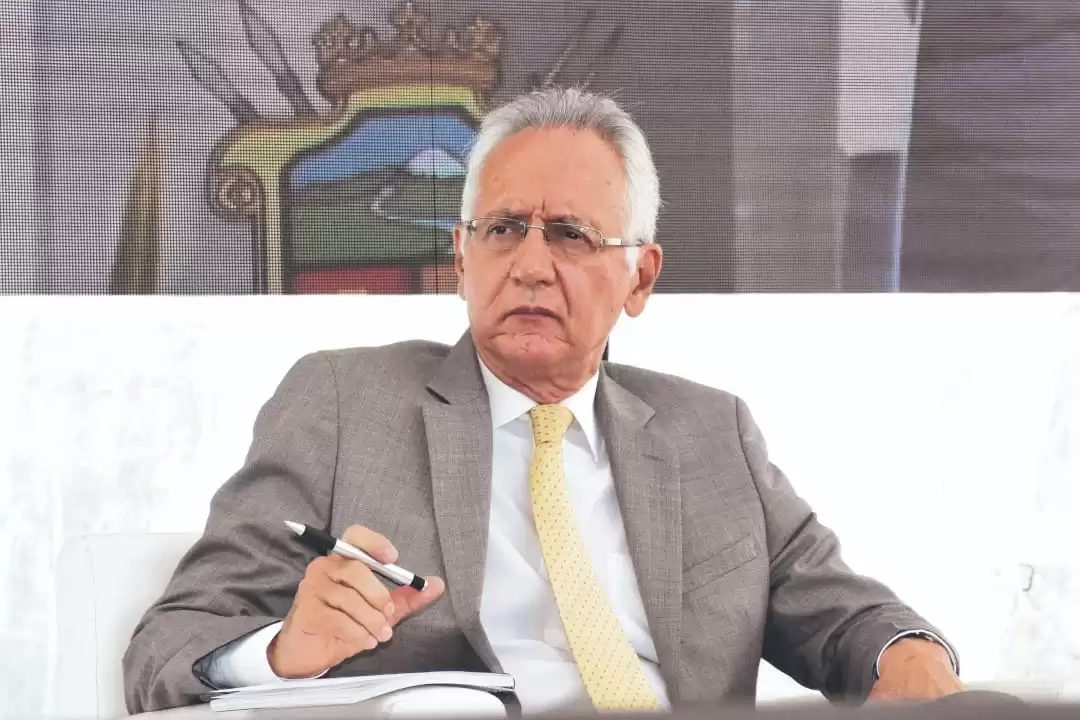 Representante Katherine denuncia presunto 'cartel del cáncer' en el sistema de salud La representante a la Cámara, Katherine Miranda, quien denunció la existencia de un posible "cartel de pacientes con cáncer".