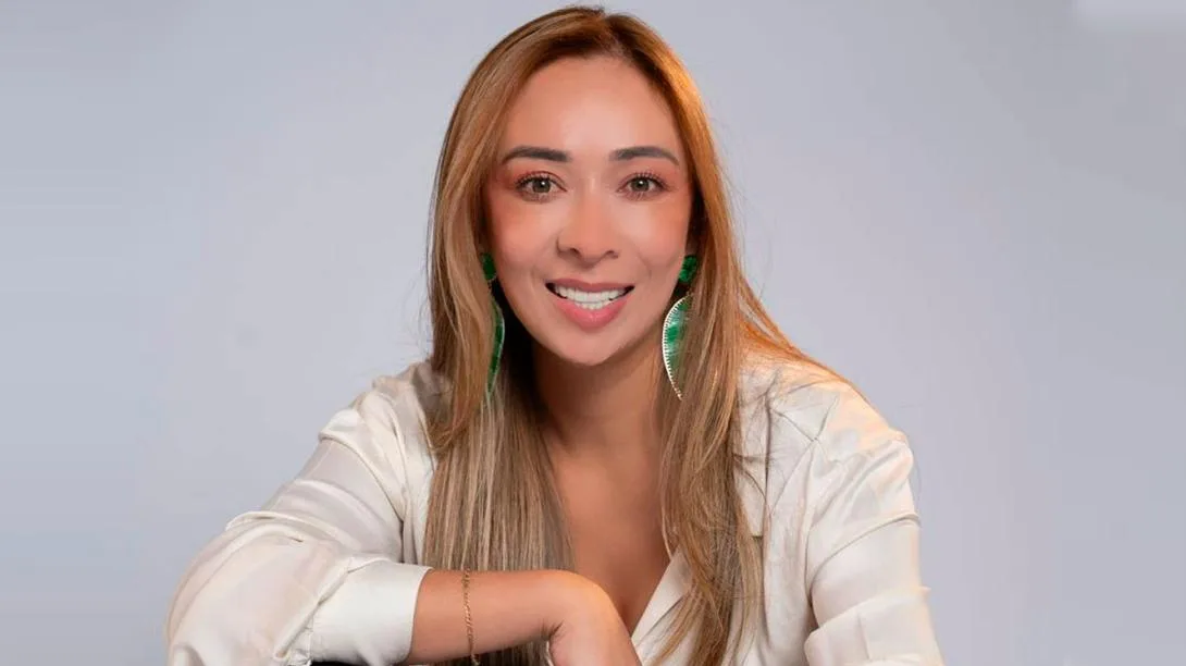 Representante Katherine denuncia presunto 'cartel del cáncer' en el sistema de salud La representante a la Cámara, Katherine Miranda, quien denunció la existencia de un posible "cartel de pacientes con cáncer".