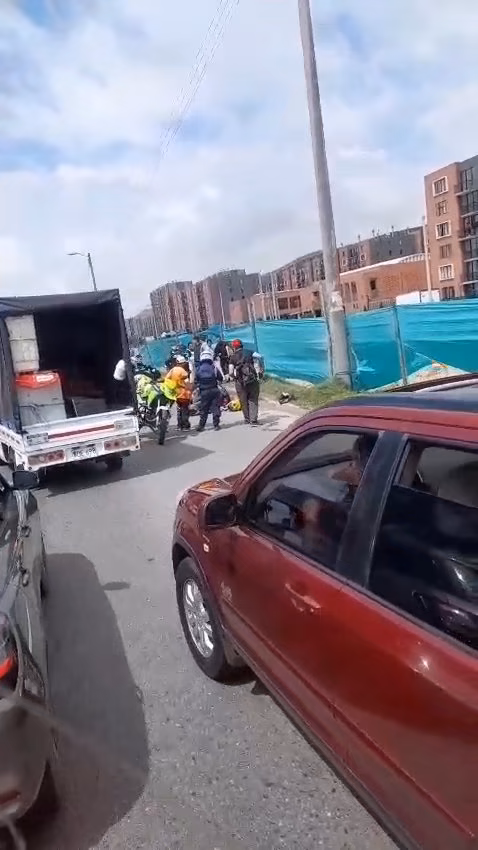 Ataque sicarial en la Autopista Sur deja un joven muerto y una mujer herida El objetivo de la agresión fue una pareja que se movilizaba en motocicleta por la Autopista Sur.