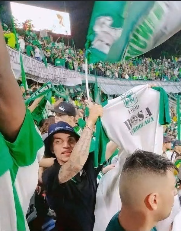 Esta es la identidad de los fallecidos tras riña entre barras en Los Mártires 2 Esta es la identidad de los fallecidos tras riña entre barras en Los Mártires Una reunión habitual entre seguidores del fútbol terminó costándole la vida a dos personas la noche del pasado miércoles en la localidad de Los Mártires.