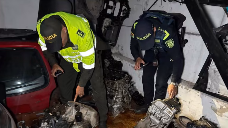 Incendio en Barrios Unidos dejó al descubierto bodega con motores adulterados