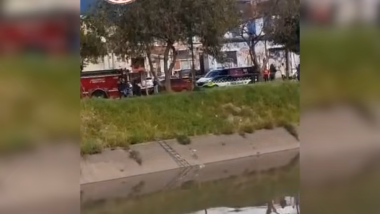 Macabro descubrimiento en Barrios Unidos encuentran cadáver en un caño