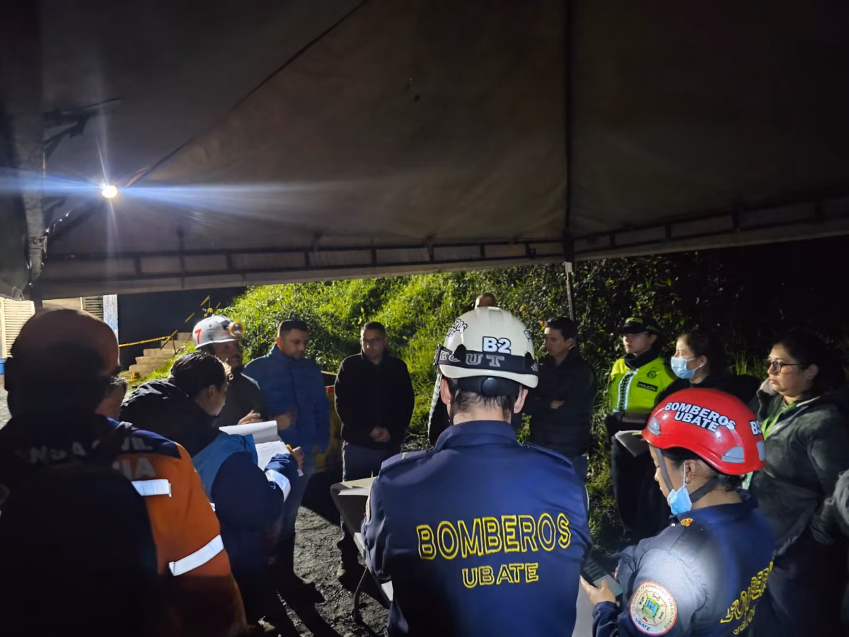 9 mineros murieron y 6 sobrevivieron tras explosión en mina en Sutatausa una explosión al interior de la mina La Ciscuda cobró la vida de nueve trabajadores en el sector de Boquerón en Sutatausa (Cundinamarca)