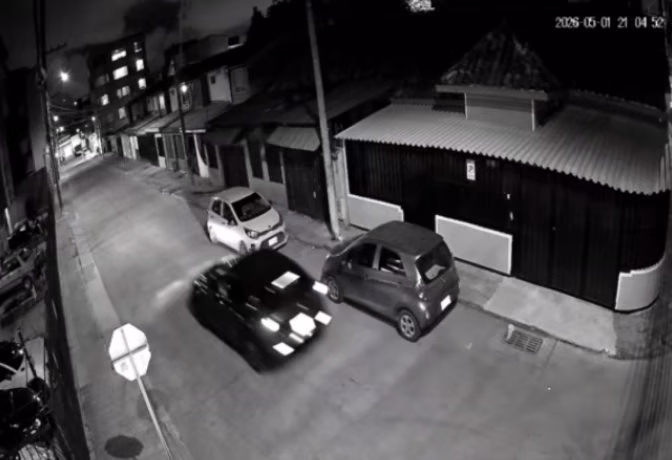 Intento de hurto en Fontibón terminó en balacera. Hay dos heridos 1 Intento de hurto en Fontibón terminó en balacera. Hay dos heridos Un presunto intento de fleteo desencadenó un intercambio de disparos en la localidad de Fontibón.