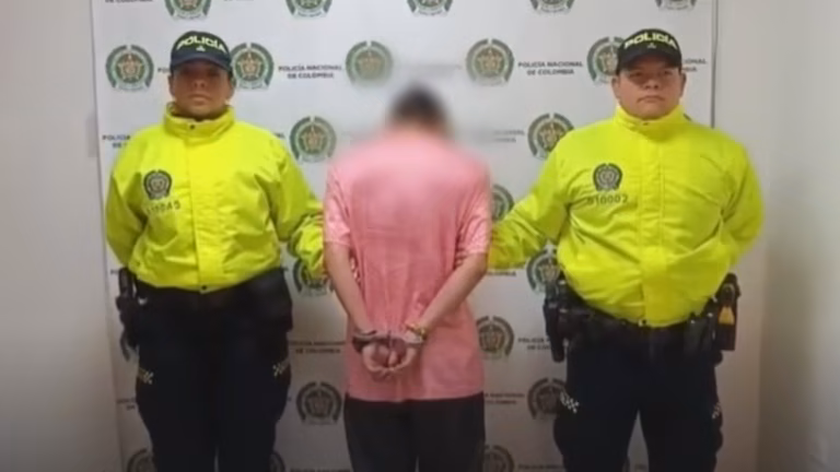 Por agregar a su novia en redes, joven le disparó a su primo