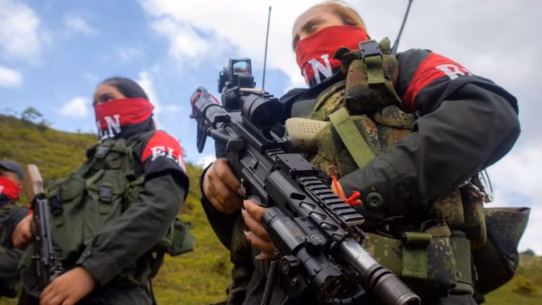 ELN no hablará más de paz con Petro